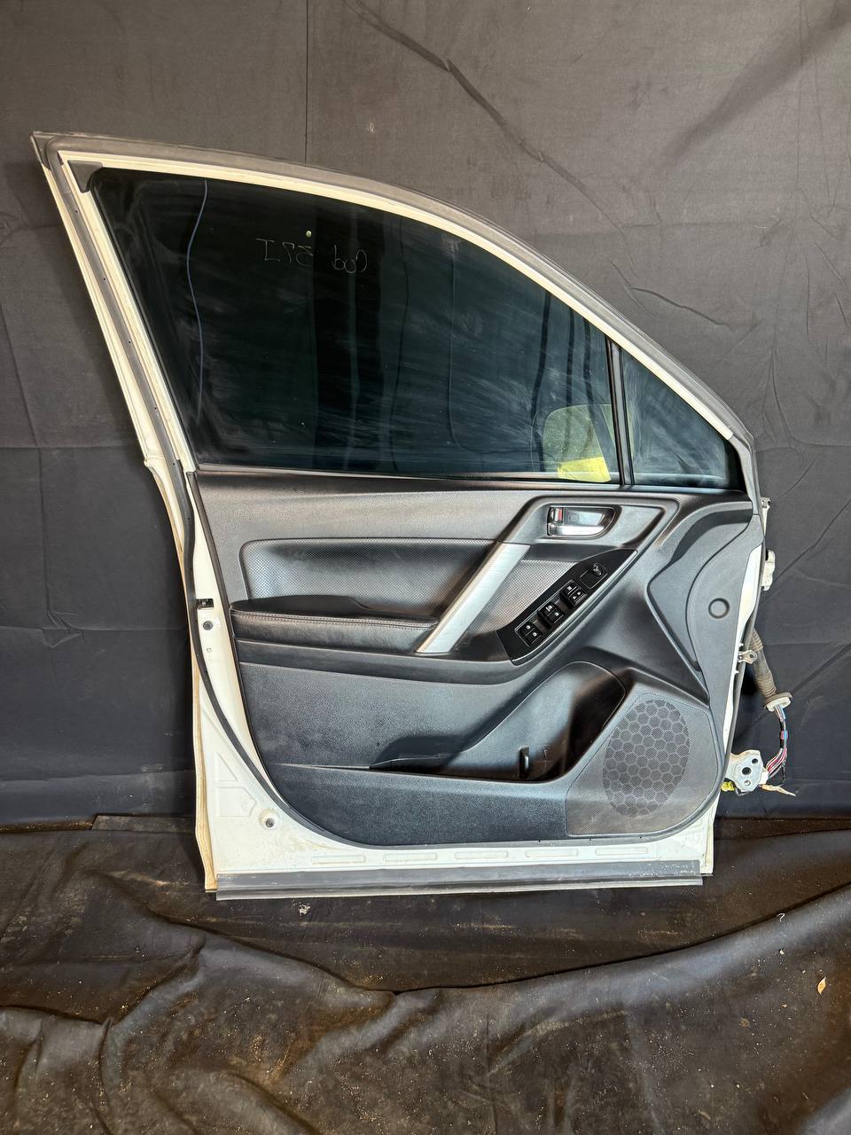 Forester 2014-2018 Satin White Pearl Tricoat